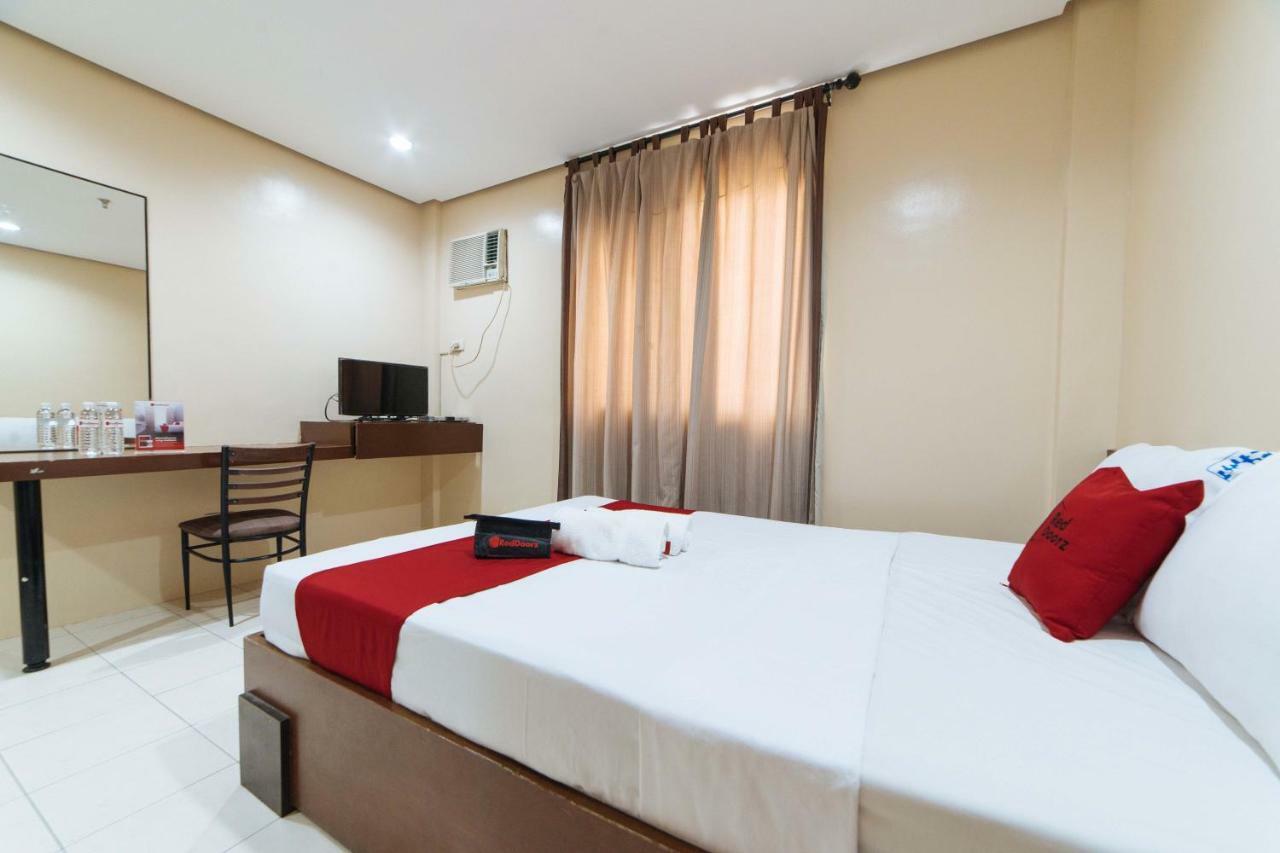 מלון Reddoorz Near Olongapo Bus Terminal מראה חיצוני תמונה