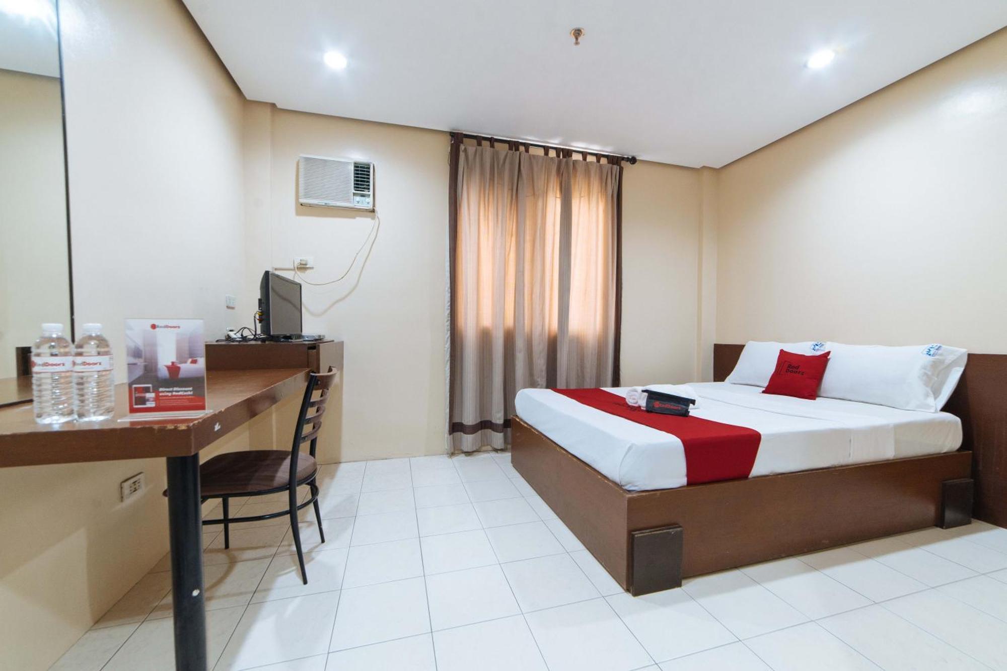 מלון Reddoorz Near Olongapo Bus Terminal מראה חיצוני תמונה
